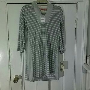 Long slevee night shrit...